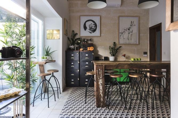 Two Pillows Boutique Hostel (Sliema)
